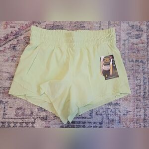 Light Green Women’s Active Shorts Size M